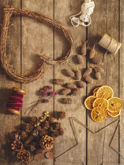 Sale Dekorative Furukongler Julepynt|Dekorasjon