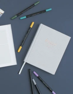 Hot Fineliner Med To Tupper SkriveRedskaper