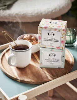 Hot Hvit Te – jordbær Og Vanilje Te Og Kaffe