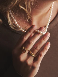 Mathilda Ring Ringer